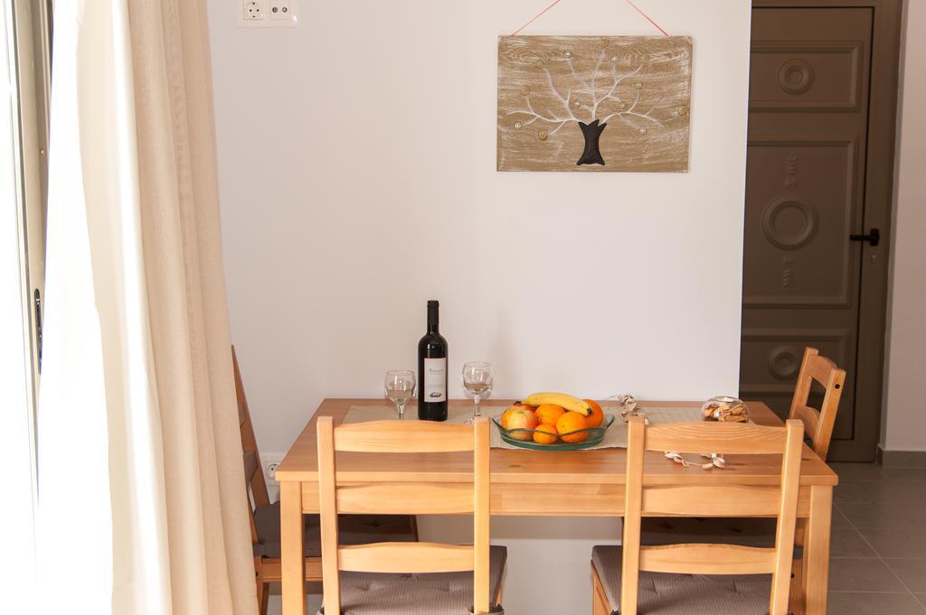 Efrilias Studios & Apartments كيساموس المظهر الخارجي الصورة